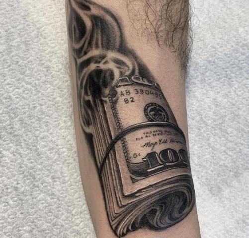 Gorgeous-Stacked-Money-Tattoo 