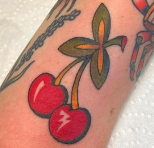 Fabulous-Cherry-Lucky-13-Tattoo 
