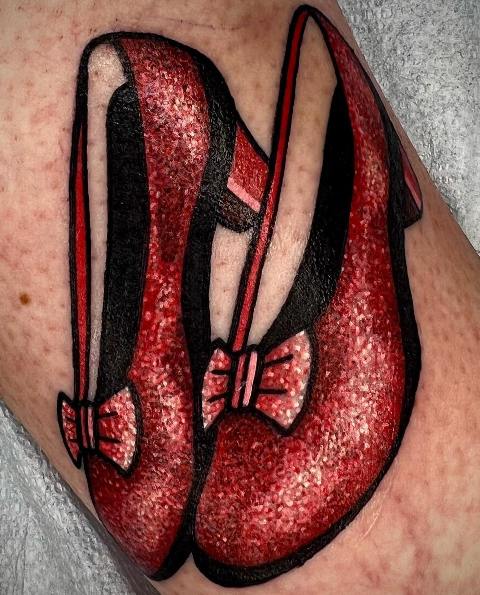 Lovely-Red-Heels-Glitter-Tattoo 