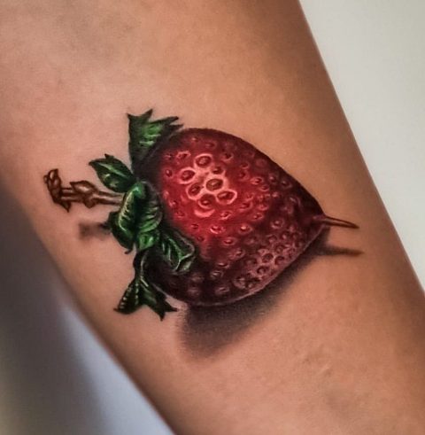 22.-Gorgeous-Strawberry-3D-Tattoo 