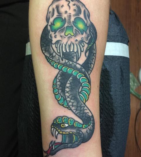 Gorgeous-Traditional-Death-Eater-Tattoo 