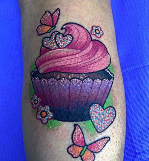 Gorgeous-Cupcake-Glitter-Tattoo 