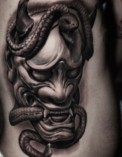 Fantastic-Blackwork-Hannya-Tattoo 