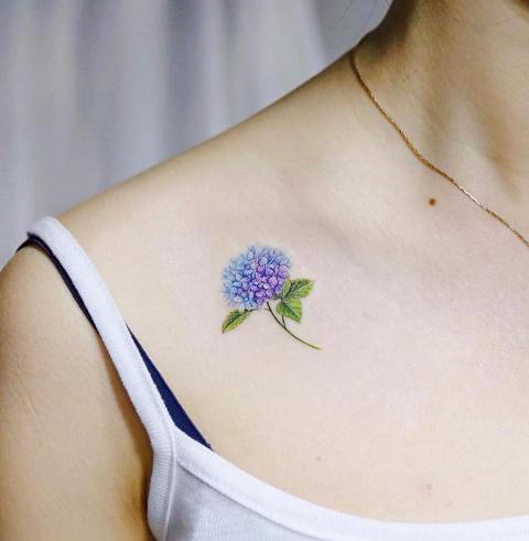 Amazing-Collarbone-Hydrangea-Tattoo 