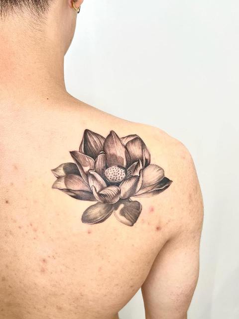 Fabulous-Black-Lotus-Shoulder-Tattoo 