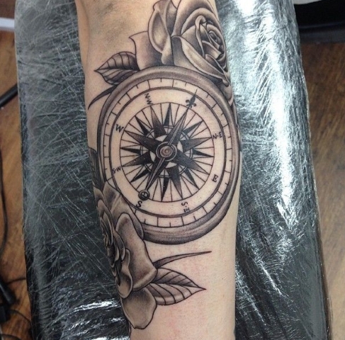 Amazing-Compass-Rose-Tattoo 